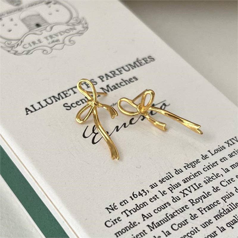 The Bow Earrings – Gold